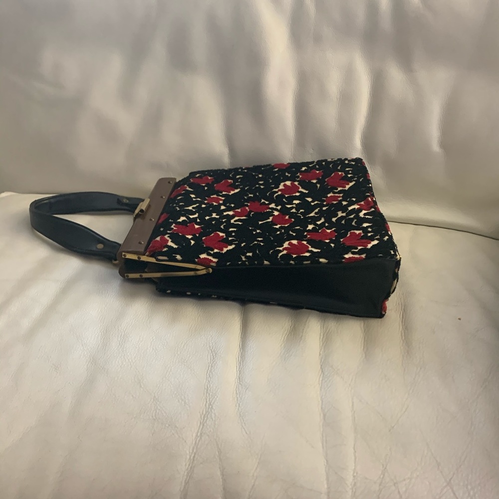 Purse - Picture 2 of 6